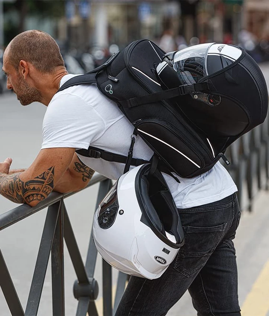 OG Original GO Motor-rugzak, Motorfiets-rugzak, Waterdicht, Zwart, 20L-30L, Motorhelm Rugtas, Helm Tas, Laptop, Reflecterend 5 OG Original GO Motor-rugzak, Motorfiets-rugzak, Waterdicht, Zwart, 20L-30L, Motorhelm Rugtas, Helm Tas, Laptop, Reflecterend - Afbeelding 3