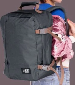 CabinZero Classic 28L Ultra Light Bag Black Sand -Tas Kortingswinkel 1062x1200