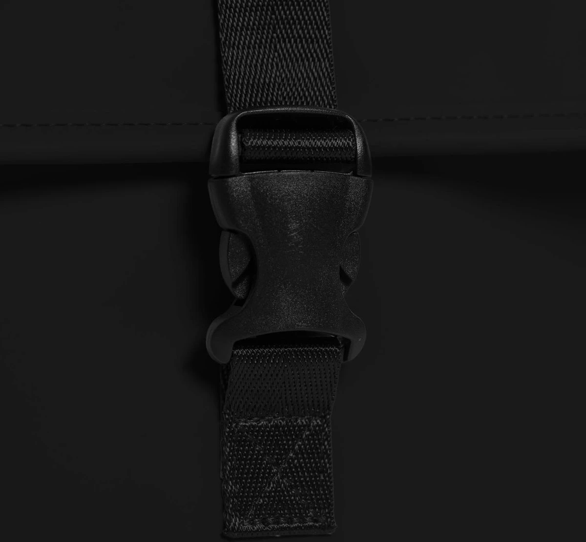 Daniel Ray Pasadena Rugzak Waterproof - 10 Inch Tabletvak - Black 7 Daniel Ray Pasadena Rugzak Waterproof - 10 Inch Tabletvak - Black - Afbeelding 5