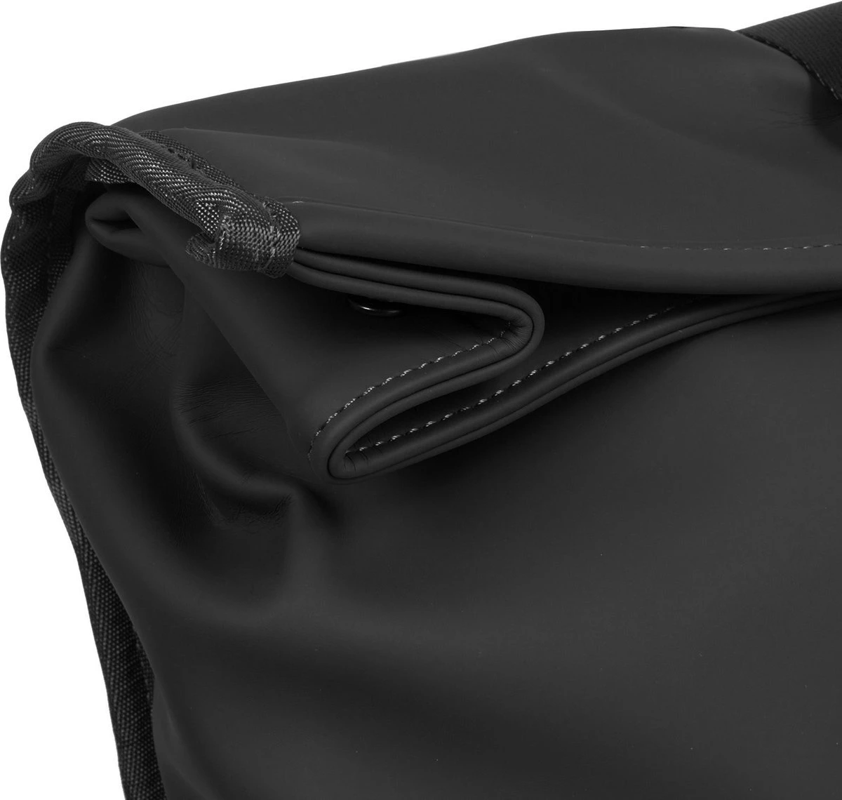 New Rebels® William - Rugtas - Zwart - Waterafstotend - 15.6151413121087 - 16L - 28x13x43cm - Rugzak / Backpack 10 New Rebels® William - Rugtas - Zwart - Waterafstotend - 15.6151413121087 - 16L - 28x13x43cm - Rugzak / Backpack - Afbeelding 8