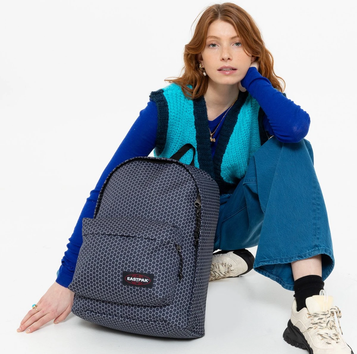 Eastpak OUT OF OFFICE Rugzak, 27 Liter, 13.3 Inch Laptopvak - Refleks Navy 8 Eastpak OUT OF OFFICE Rugzak, 27 Liter, 13.3 Inch Laptopvak - Refleks Navy - Afbeelding 6