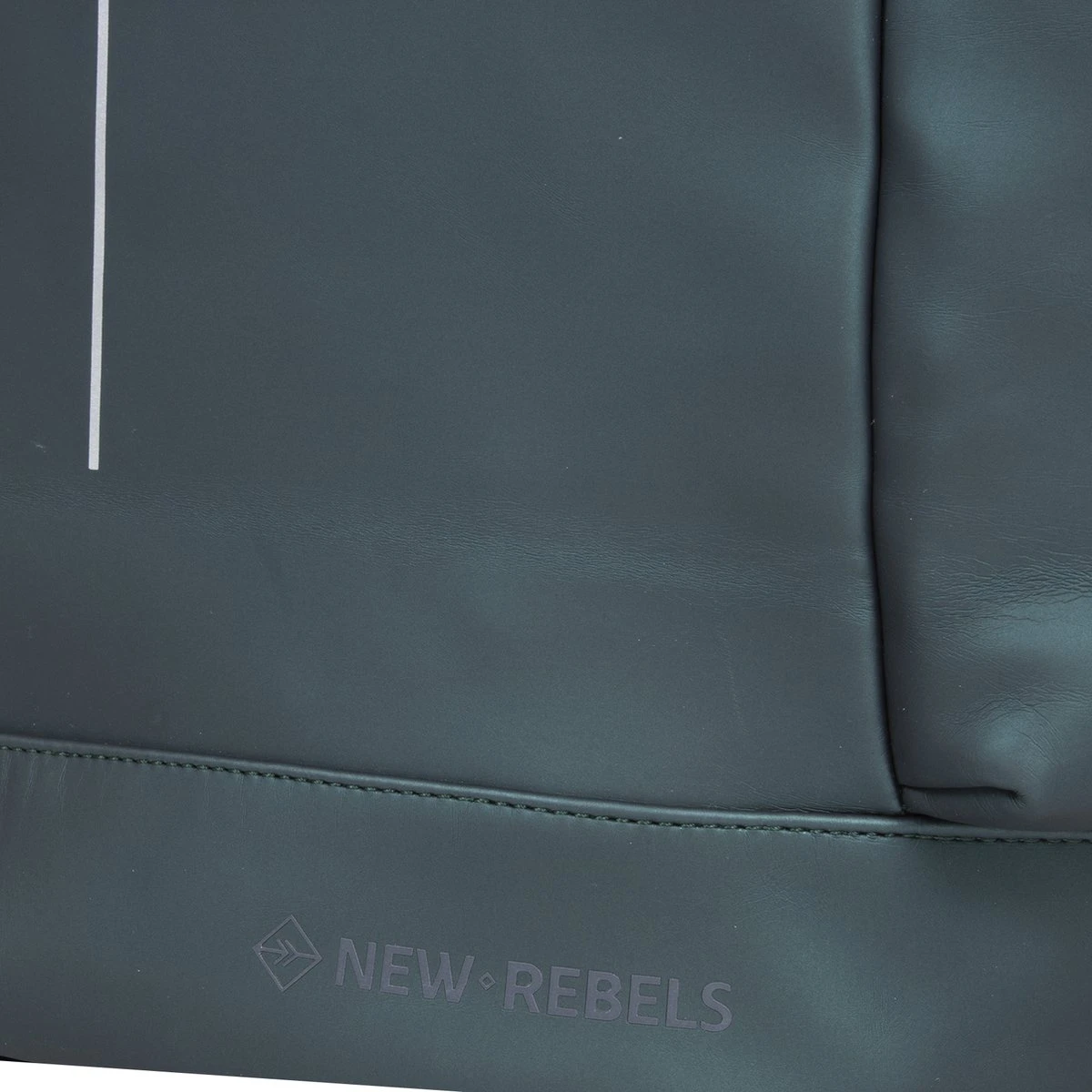 New Rebels® William - Rugtas - Groen - Waterafstotend - 15.6151413121087 - 28x15x43cm - Rugzak / Backpack 7 New Rebels® William - Rugtas - Groen - Waterafstotend - 15.6151413121087 - 28x15x43cm - Rugzak / Backpack - Afbeelding 5
