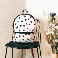 Kidzroom Lucky Me - Rugzak - 2 T/m 6 Jaar - Wit - Hartjes -Tas Kortingswinkel 1200x1200 1195