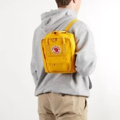 Fjallraven Fjällräven Kånken Mini Unisex Rugzak - Warm Yellow -Tas Kortingswinkel 1200x1200 1223