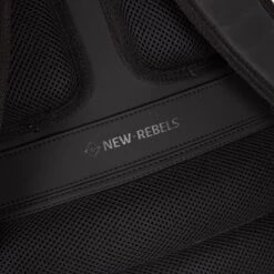 New Rebels® Harper - Rugtas - Zwart - Waterbestendig - 9L - 28x8x38cm - Rugzak / Backpack 28 New Rebels® Harper - Rugtas - Zwart - Waterbestendig - 9L - 28x8x38cm - Rugzak / Backpack -Tas Kortingswinkel 1200x1200 516