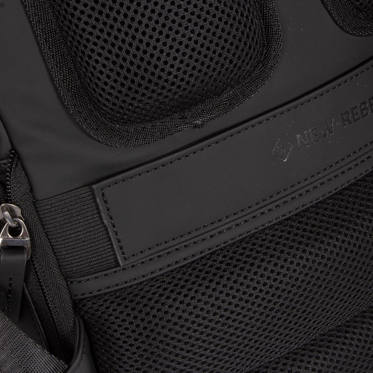 New Rebels® Harper - Rugtas - Zwart - Waterbestendig - 9L - 28x8x38cm - Rugzak / Backpack 15 New Rebels® Harper - Rugtas - Zwart - Waterbestendig - 9L - 28x8x38cm - Rugzak / Backpack - Afbeelding 13