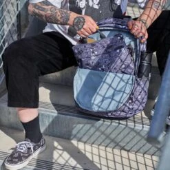 Dakine Laptop Rugzak / Rugtas / Laptoptas / Werktas - Essentials - Bruin - 15 Inch -Tas Kortingswinkel 1200x1200 566