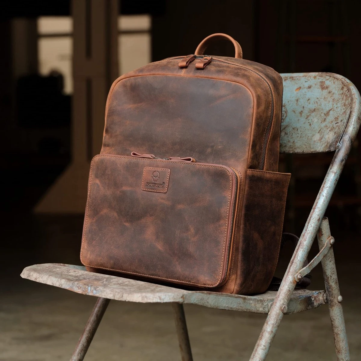 DONBOLSO Rugzak Tokio I Premium Lederen Dagrugzak Voor Mannen En Vrouwen Met Laptopvak I Ideale Lederen Rugzak Voor Op Reis, Kantoor, Universiteit I Handgemaakte Laptoptas I Vintage Bruin 6 DONBOLSO Rugzak Tokio I Premium Lederen Dagrugzak Voor Mannen En Vrouwen Met Laptopvak I Ideale Lederen Rugzak Voor Op Reis, Kantoor, Universiteit I Handgemaakte Laptoptas I Vintage Bruin - Afbeelding 4