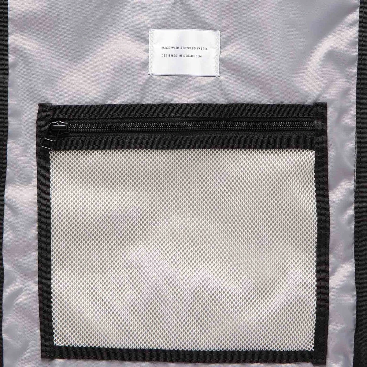 Sandqvist Ruben 2.0 Multi Dark Rugzak SQA2063 Backpack Laptop 13 Inch 6 Sandqvist Ruben 2.0 Multi Dark Rugzak SQA2063 Backpack Laptop 13 Inch - Afbeelding 4