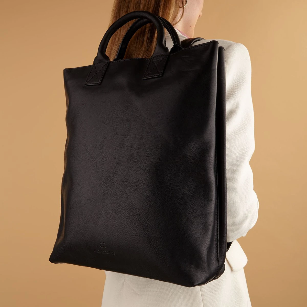 Micmacbags Discover Rugzak 15 Inch - Zwart 4 Micmacbags Discover Rugzak 15 Inch - Zwart - Afbeelding 2