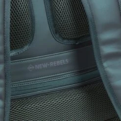 New Rebels® William - Rugtas - Groen - Waterafstotend - 15.6151413121087 - 28x15x43cm - Rugzak / Backpack 13 New Rebels® William - Rugtas - Groen - Waterafstotend - 15.6151413121087 - 28x15x43cm - Rugzak / Backpack -Tas Kortingswinkel 1200x1200 98