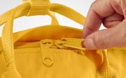 Fjallraven Fjällräven Kånken Mini Unisex Rugzak - Warm Yellow -Tas Kortingswinkel 1200x745 33