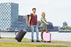 Enrico Benetti Cornell 47229 Laptop Rugzak Rolltop Met 17" Laptopvak - Zwart 17 Enrico Benetti Cornell 47229 Laptop Rugzak Rolltop Met 17" Laptopvak - Zwart -Tas Kortingswinkel 1200x800 8