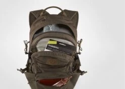 Fjallraven Fjällräven Lappland Hike 15 Liter - Dark Olive 9 Fjallraven Fjällräven Lappland Hike 15 Liter - Dark Olive -Tas Kortingswinkel 1200x861 1