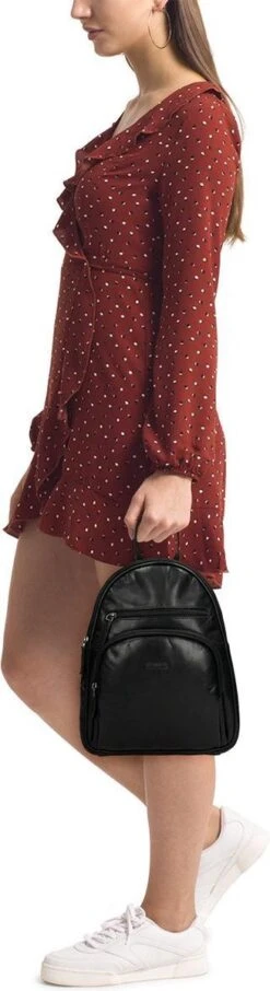 Old West Leren Dames Rugzak San Antonio M - Zwart 24 Old West Leren Dames Rugzak San Antonio M - Zwart -Tas Kortingswinkel 327x1200 1