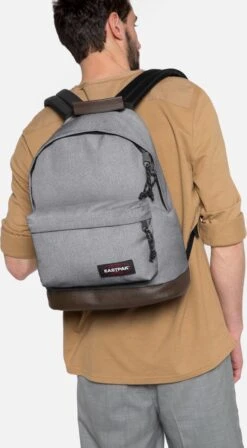 Eastpak WYOMING Rugzak, 24 Liter - Sunday Grey -Tas Kortingswinkel 661x1200 1