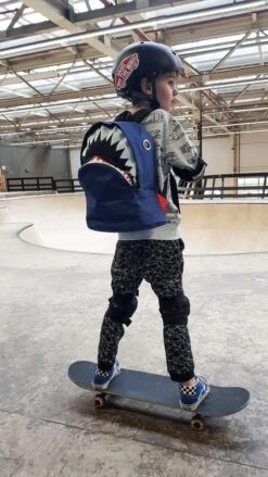 Emco Haai Kinderrugzak 16 Liter - Blauw -Tas Kortingswinkel 675x1200 2