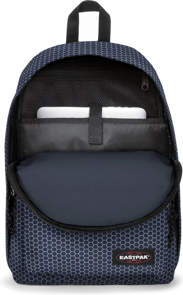Eastpak OUT OF OFFICE Rugzak, 27 Liter, 13.3 Inch Laptopvak - Refleks Navy 9 Eastpak OUT OF OFFICE Rugzak, 27 Liter, 13.3 Inch Laptopvak - Refleks Navy - Afbeelding 7