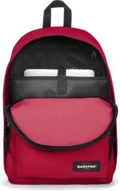Eastpak OUT OF OFFICE Rugzak, 27 Liter, 13.3 Inch Laptopvak - Sailor Red -Tas Kortingswinkel 754x1200 7