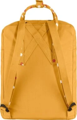 Fjallraven Fjällräven Kånken Unisex Rugzak - Ochre-Confetti Pattern -Tas Kortingswinkel 768x1200 3