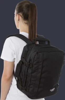 Cabinzero Mini - Handbagage Rugzak - Wizair Afmetingen - Absolute Black -Tas Kortingswinkel 773x1200 10