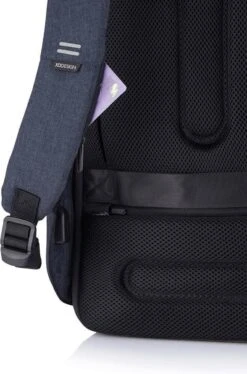 XD Design Bobby Hero Regular - Anti-Diefstal Rugzak 18 Liter - Navy -Tas Kortingswinkel 792x1200 2