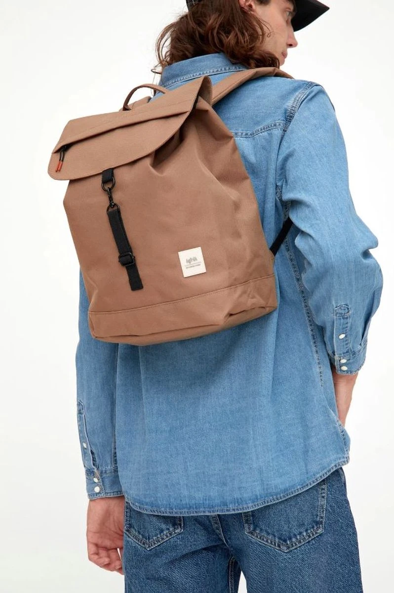 Lefrik Scout Laptop Rugzak - Eco Friendly - Recycled Materiaal - 14 Inch - Camel 6 Lefrik Scout Laptop Rugzak - Eco Friendly - Recycled Materiaal - 14 Inch - Camel - Afbeelding 4