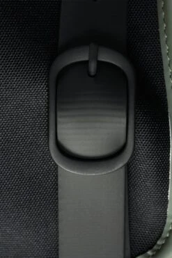 Rains Rugzak Olive Unisex - One Size -Tas Kortingswinkel 799x1200 1