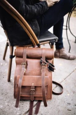 Johnny Fly Leren Rolltop Vintage Rugtas - Bruin - Ecologisch -Tas Kortingswinkel 800x1200 50