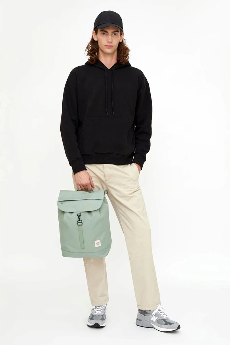 Lefrik Scout Laptop Rugzak - Eco Friendly - Recycled Materiaal - 14 Inch - New Sage 5 Lefrik Scout Laptop Rugzak - Eco Friendly - Recycled Materiaal - 14 Inch - New Sage - Afbeelding 3