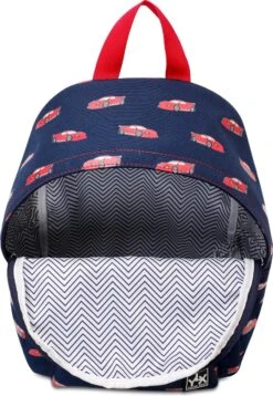 YLX Hemlock Rugzak (S) / Rugzak Voor Kinderen (jongens). Marine Blauw Met Rode Auto's. Gemaakt Van Gerecyclede Plastic Flessen. Eco-vriendelijk. Rugzak - Peuters - Kleuters - Kinderdagverblijf - Jongens - Auto's -Tas Kortingswinkel 829x1200 10