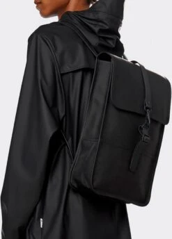 Rains Mini Rugzak 9 Liter - Zwart -Tas Kortingswinkel 861x1200 6