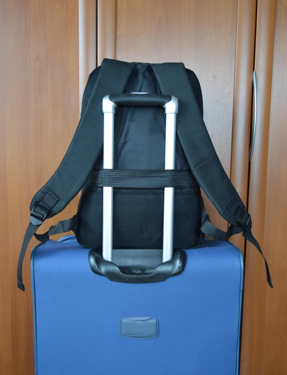 Merkloos Rugzak Anti-diefstal / 40x28x14cm (20l)/ Laptop 15,6 Inch / USB-oplaadpoort / Zwart / Powerbank (20mAh) 12 Merkloos Rugzak Anti-diefstal / 40x28x14cm (20l)/ Laptop 15,6 Inch / USB-oplaadpoort / Zwart / Powerbank (20mAh) - Afbeelding 10